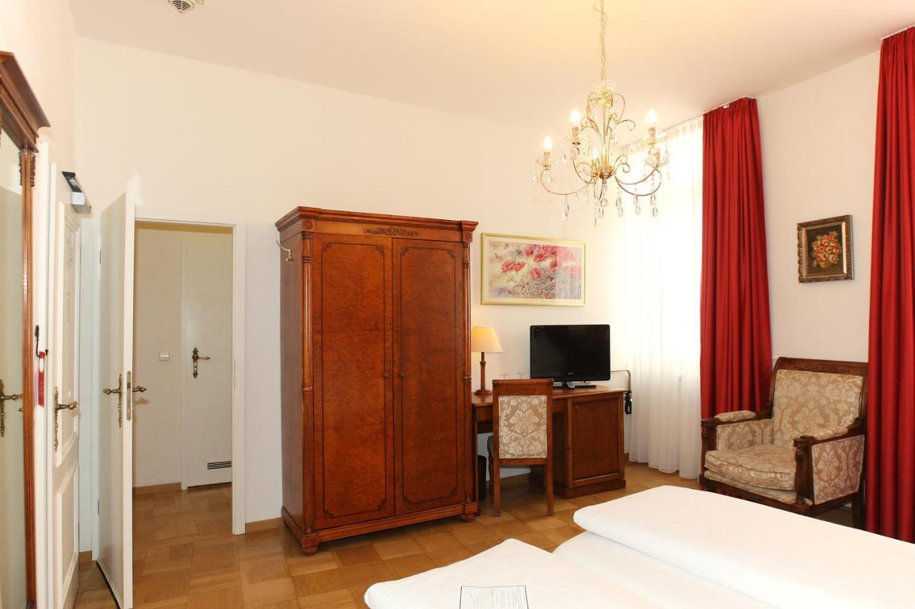 Hotel Rathausgloeckel Baden-Baden Kültér fotó