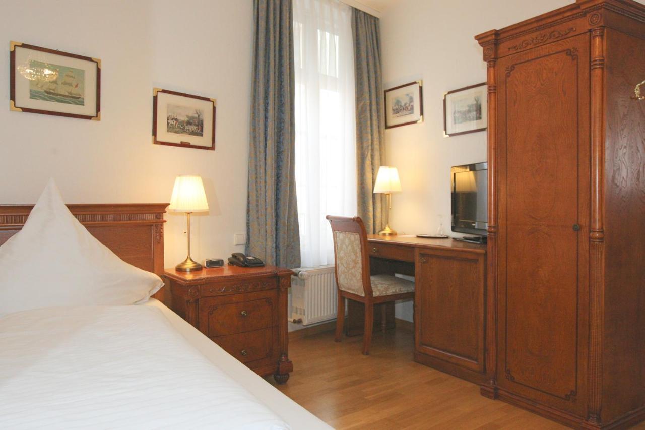 Hotel Rathausgloeckel Baden-Baden Kültér fotó
