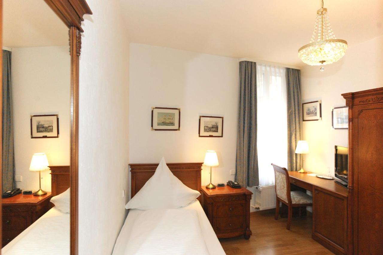Hotel Rathausgloeckel Baden-Baden Kültér fotó
